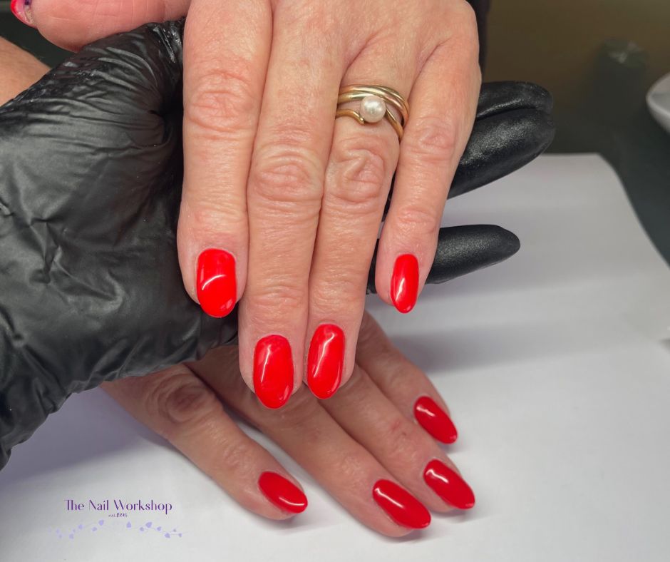 August red nails for Spring and Summer 2024